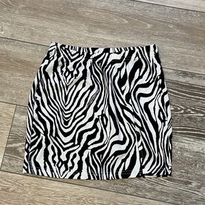 Shein Sz XS Adorable Zebra / Animal Print Skirt Pull-On Style
